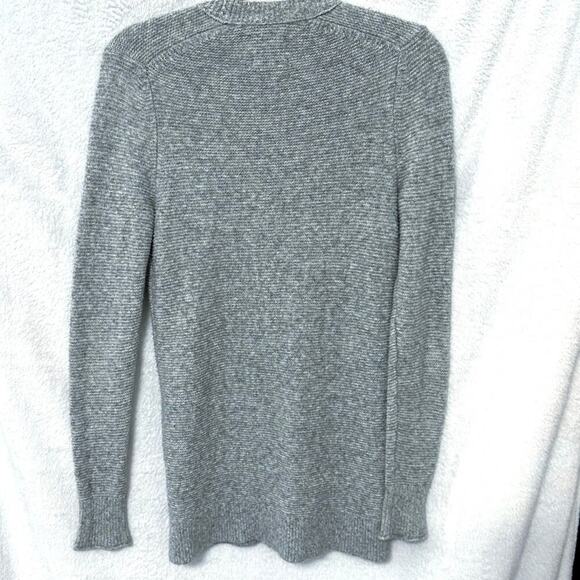 Abercrombie & Fitch Long Gray Women Cardigan Sweater Size Small Y2K schoolgirl - Picture 4 of 6